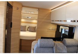 Low Profile Motorhome DETHLEFFS Globebus T 7 modelo 2019 en Sale Occasion