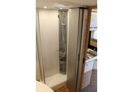 Low Profile Motorhome DETHLEFFS Globebus T 7 modelo 2019 en Sale Occasion