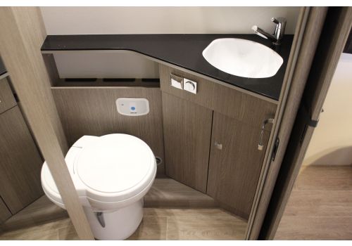 Integral Motorhome DETHLEFFS Magic Edition I 3 DBM modelo 2019 en Sale Occasion