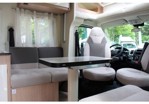 Low Profile Motorhome ITINEO PM740 modelo 2019 en Catalog