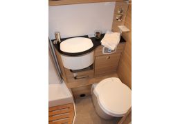 Low Profile Motorhome DETHLEFFS Globebus T 6 modelo 2019 en Sale Occasion