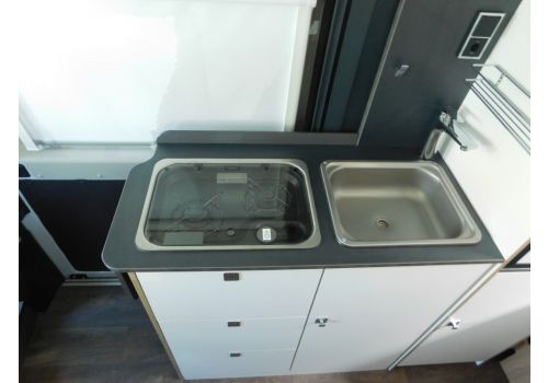Camper Van SUNLIGHT Cliff 600 modelo 2018 en Sale Occasion