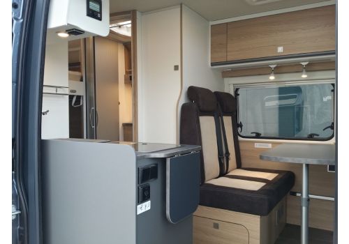 Camper Van SUNLIGHT Cliff 601 modelo 2018 en Sale Occasion