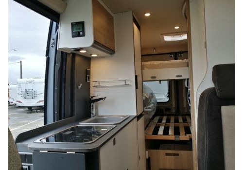 Camper Van SUNLIGHT Cliff 601 modelo 2018 en Sale Occasion