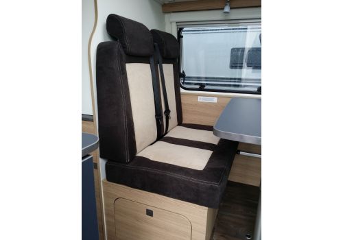 Camper Van SUNLIGHT Cliff 601 modelo 2018 en Sale Occasion