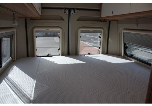 Camper Van SUNLIGHT Cliff 640 modelo 2019 en Sale Occasion