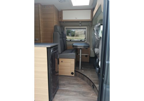 Camper Van SUNLIGHT Cliff 640 modelo 2019 en Sale Occasion