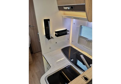 Low Profile Motorhome RAPIDO 650F Modelo 2019 en Sale Occasion