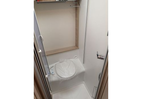 Low Profile Motorhome RAPIDO 650F Modelo 2019 en Sale Occasion