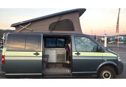Camper Van VOLKSWAGEN T5 camperizada en Sale Occasion