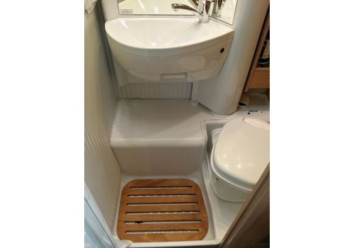 Low Profile Motorhome SUNLIGHT T-60 en Sale Occasion