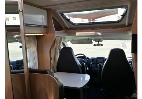 Low Profile Motorhome SUNLIGHT T-60 en Sale Occasion