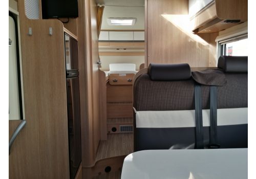 Low Profile Motorhome SUNLIGHT T-68 en Sale Occasion