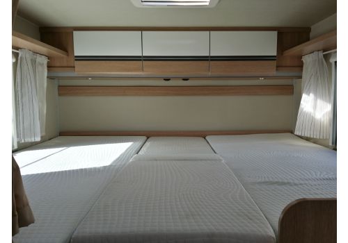 Low Profile Motorhome SUNLIGHT T-68 en Sale Occasion