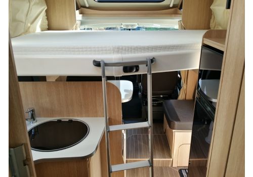 Low Profile Motorhome SUNLIGHT T-68 en Sale Occasion