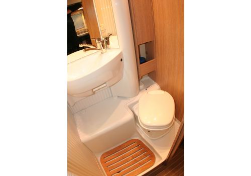 Low Profile Motorhome SUNLIGHT T-60 en Sale Occasion