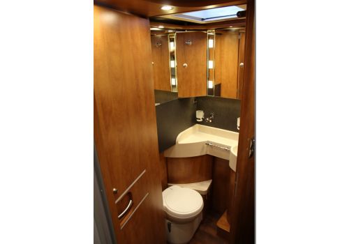 Integral Motorhome CARTHAGO Chic C-line I 5.0 modelo 2018 en Sale Occasion