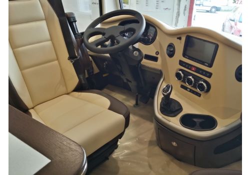 Integral Motorhome CONCORDE Charisma 900M en Sale Occasion