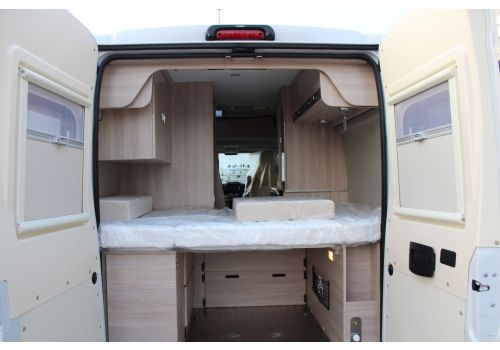 Camper Van RAPIDO Van V43 Modelo 2018 en Sale Occasion