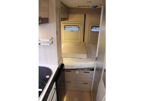 Camper Van RAPIDO Van V43 Modelo 2018 en Sale Occasion