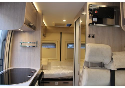Camper Van RAPIDO Van V43 Modelo 2018 en Sale Occasion