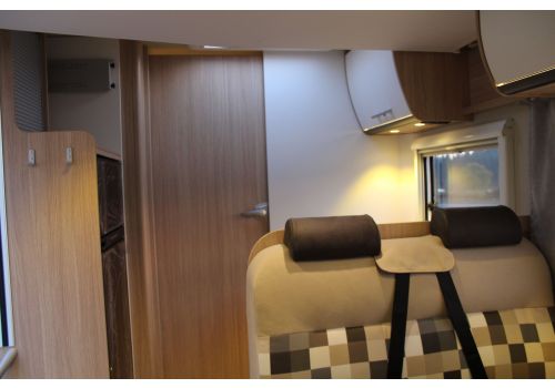 Low Profile Motorhome SUNLIGHT T 65 en Sale Occasion