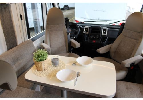 Integral Motorhome DETHLEFFS Globebus I 7 acabado GT Black modelo 2018 en Sale Occasion