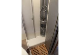 Integral Motorhome DETHLEFFS Globebus I 7 acabado GT Black modelo 2018 en Sale Occasion