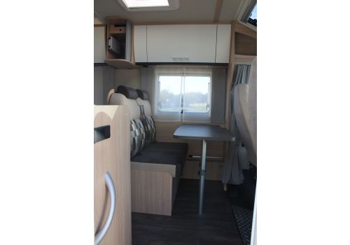 Low Profile Motorhome SUNLIGHT T 58 en Sale Occasion