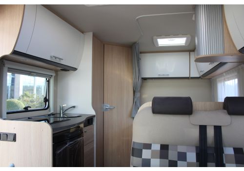 Low Profile Motorhome SUNLIGHT T 58 en Sale Occasion