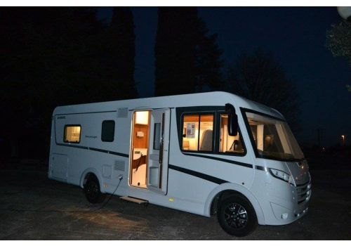 Integral Motorhome DETHLEFFS Advantage I-7051-DBM en Sale Occasion