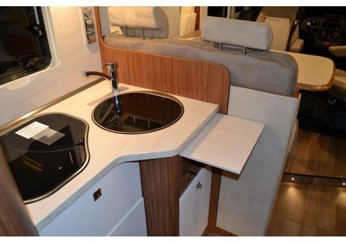Integral Motorhome DETHLEFFS Advantage I-7051-DBM en Sale Occasion