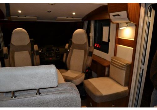 Integral Motorhome DETHLEFFS Advantage I-7051-DBM en Sale Occasion