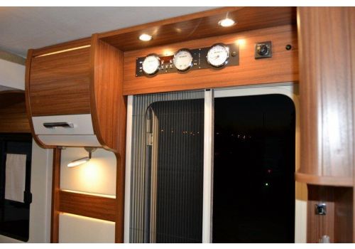 Integral Motorhome DETHLEFFS Advantage I-7051-DBM en Sale Occasion