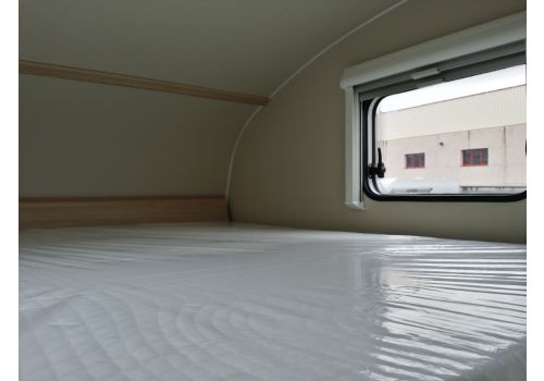 Capuchina Motorhome SUNLIGHT A-70 con amplio garaje en Sale Occasion