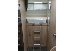 Capuchina Motorhome SUNLIGHT A-70 con amplio garaje en Sale Occasion