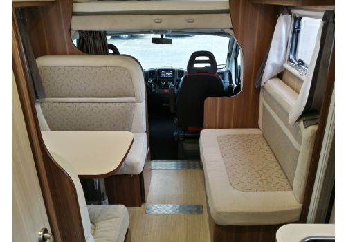 Capuchina Motorhome MC LOUIS Glamys 40 en Sale Occasion