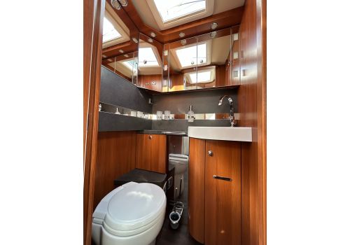 Integral Motorhome CARTHAGO Liner for two I 53 en Sale Occasion