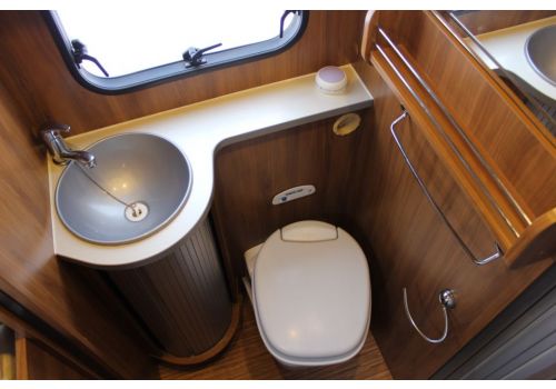 Low Profile Motorhome RIMOR Koala 77 plus en Sale Occasion