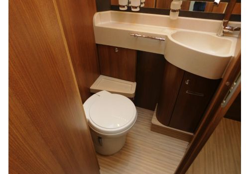 Low Profile Motorhome CARTHAGO C-Tourer T 150 en Sale Occasion