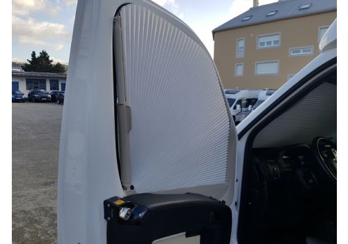 Low Profile Motorhome SUNLIGHT T 64 en Sale Occasion