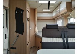 Low Profile Motorhome SUNLIGHT T 64 en Sale Occasion