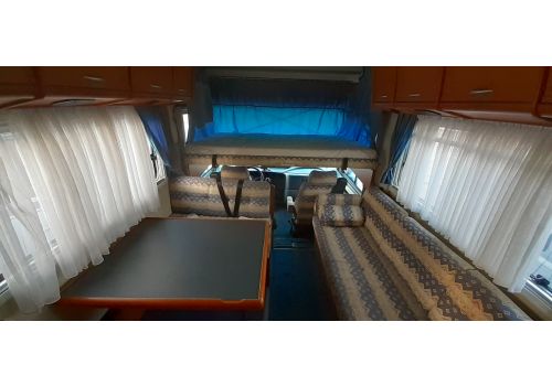Integral Motorhome NIESMANN BISCHOFF Flair 6100 i en Sale Occasion