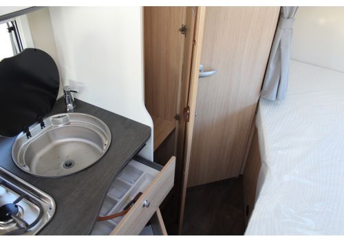 Low Profile Motorhome SUNLIGHT T 58 en Sale Occasion