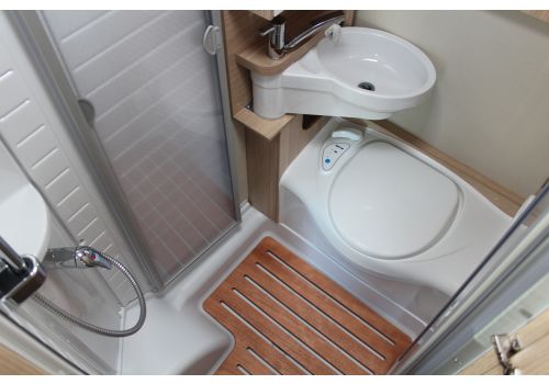 Low Profile Motorhome SUNLIGHT T 58 en Sale Occasion