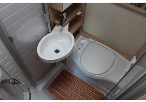 Low Profile Motorhome SUNLIGHT T 58 en Sale Occasion