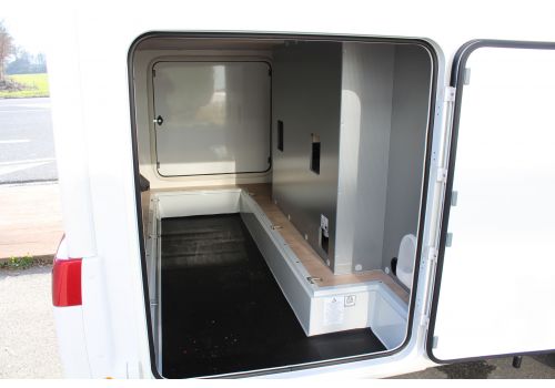 Low Profile Motorhome RAPIDO 666F Modelo 2018 en Sale Occasion