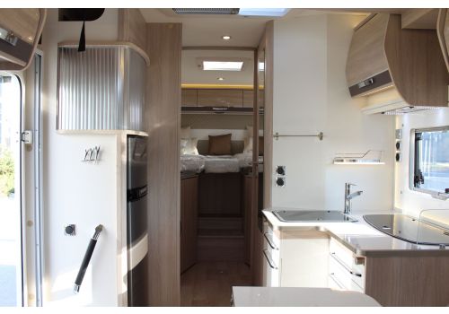 Low Profile Motorhome RAPIDO 666F Modelo 2018 en Sale Occasion