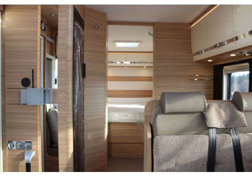 Integral Motorhome DETHLEFFS Globebus I 7 Modelo 2018 en Sale Occasion