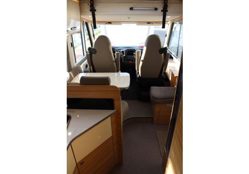 Integral Motorhome DETHLEFFS Globebus I 7 Modelo 2018 en Sale Occasion